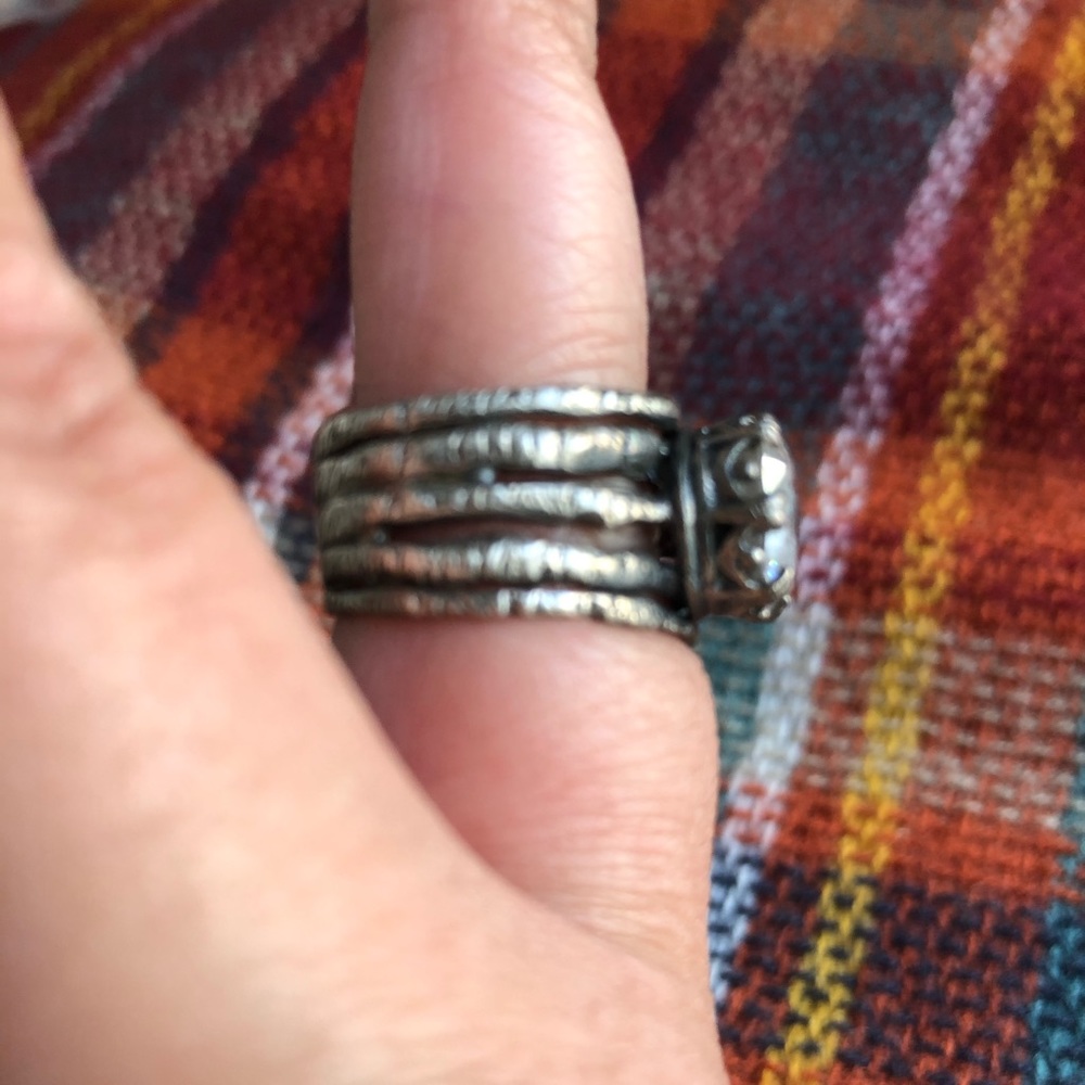 🌷 Chunky Cocktail Ring - Picture 2 of 5